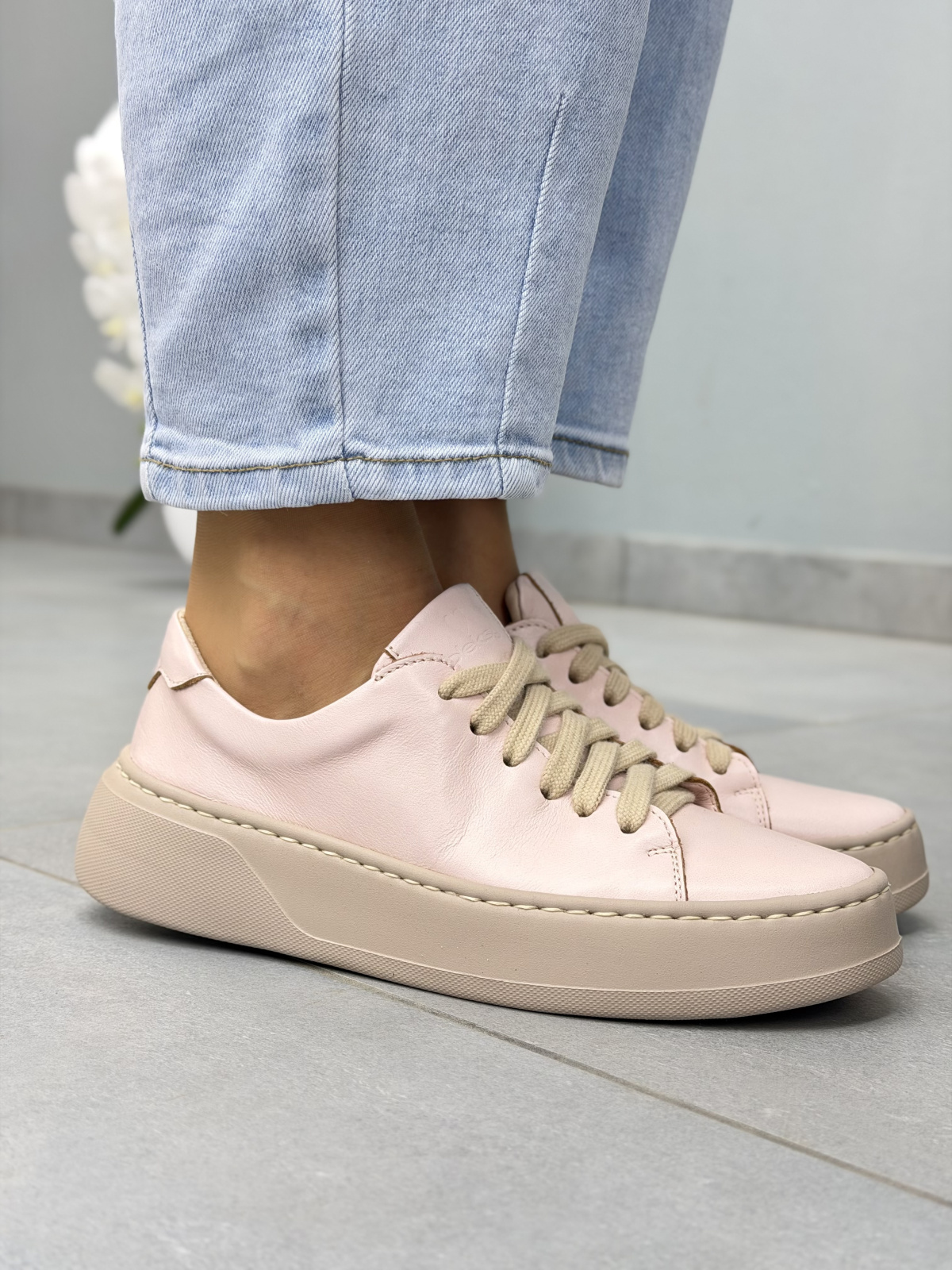 Różowe sneakersy damskie ze skóry naturalnej OLEKSY casual