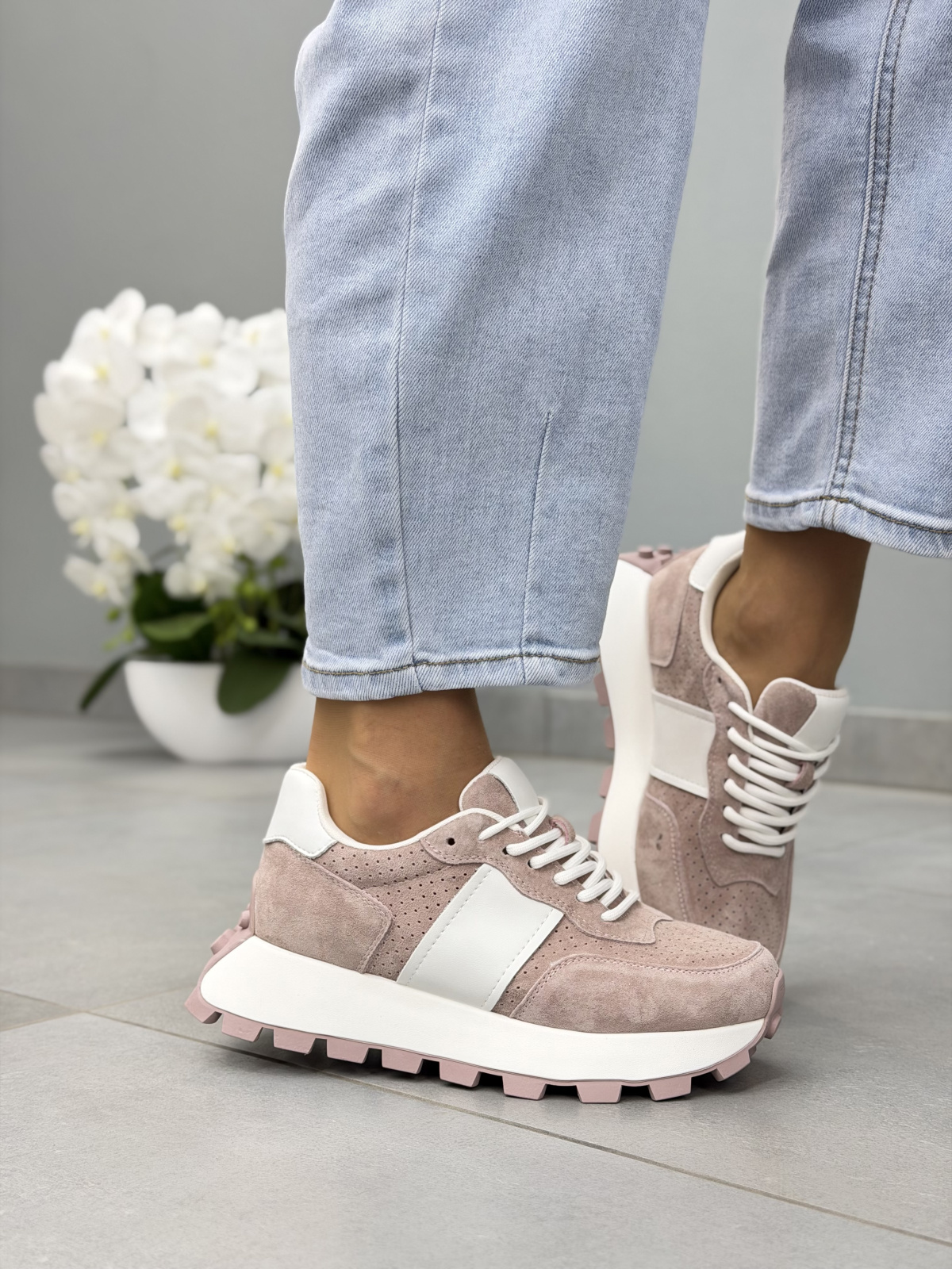 Różowe sneakersy damskie zamszowe ze skóry naturalnej casual