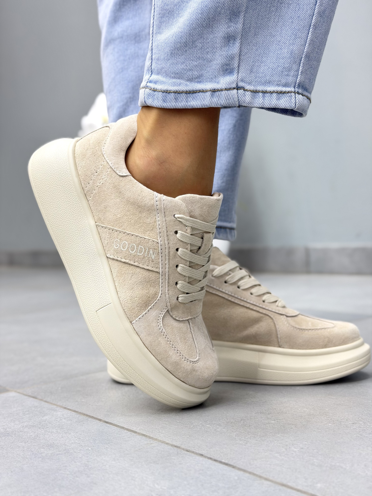 Beżowe sneakersy damskie z naturalnej skóry casual