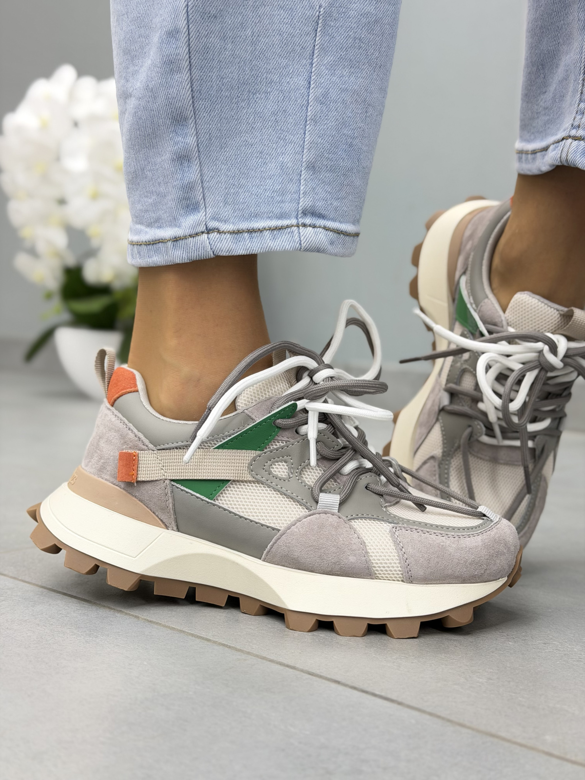 Szare sneakersy damskie skórzane casual