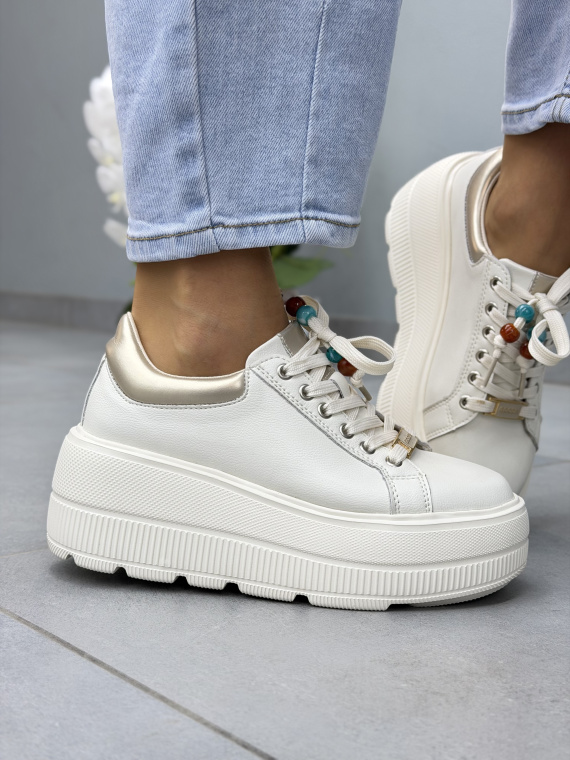 Białe sneakersy damskie skórzane na platformie casual
