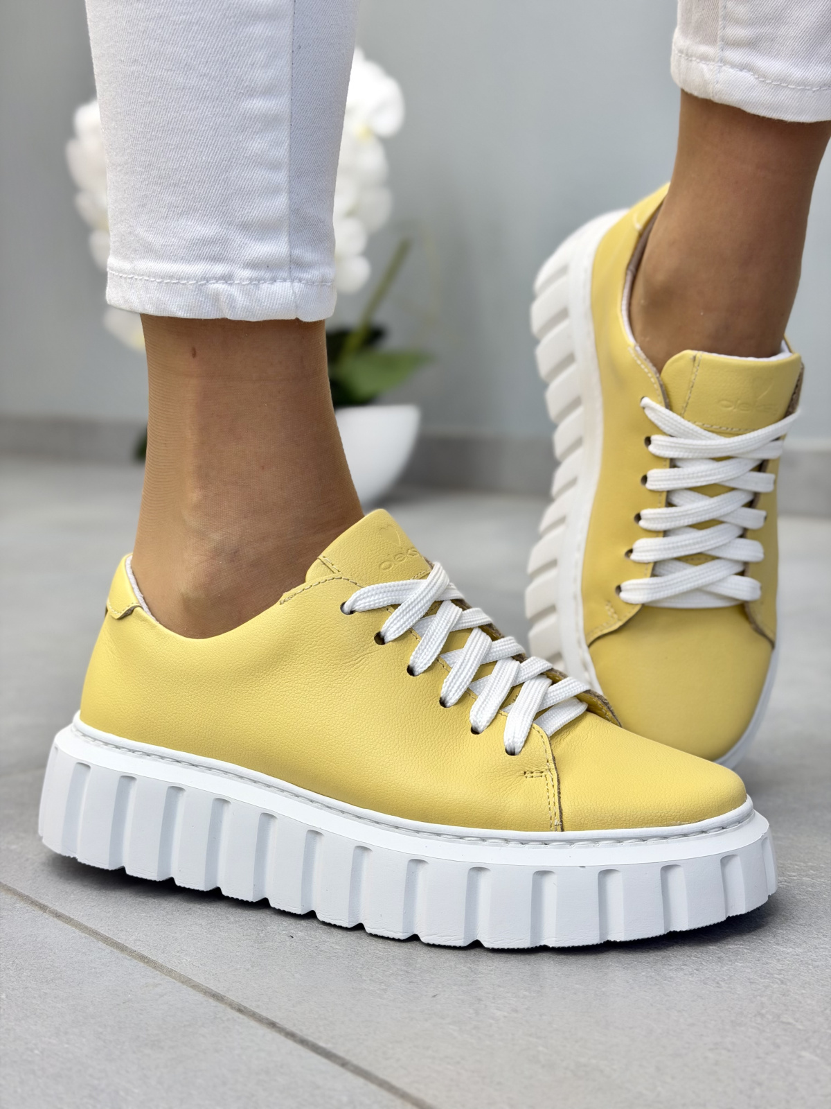 Żółte sneakersy skórzane damskie casual OLEKSY