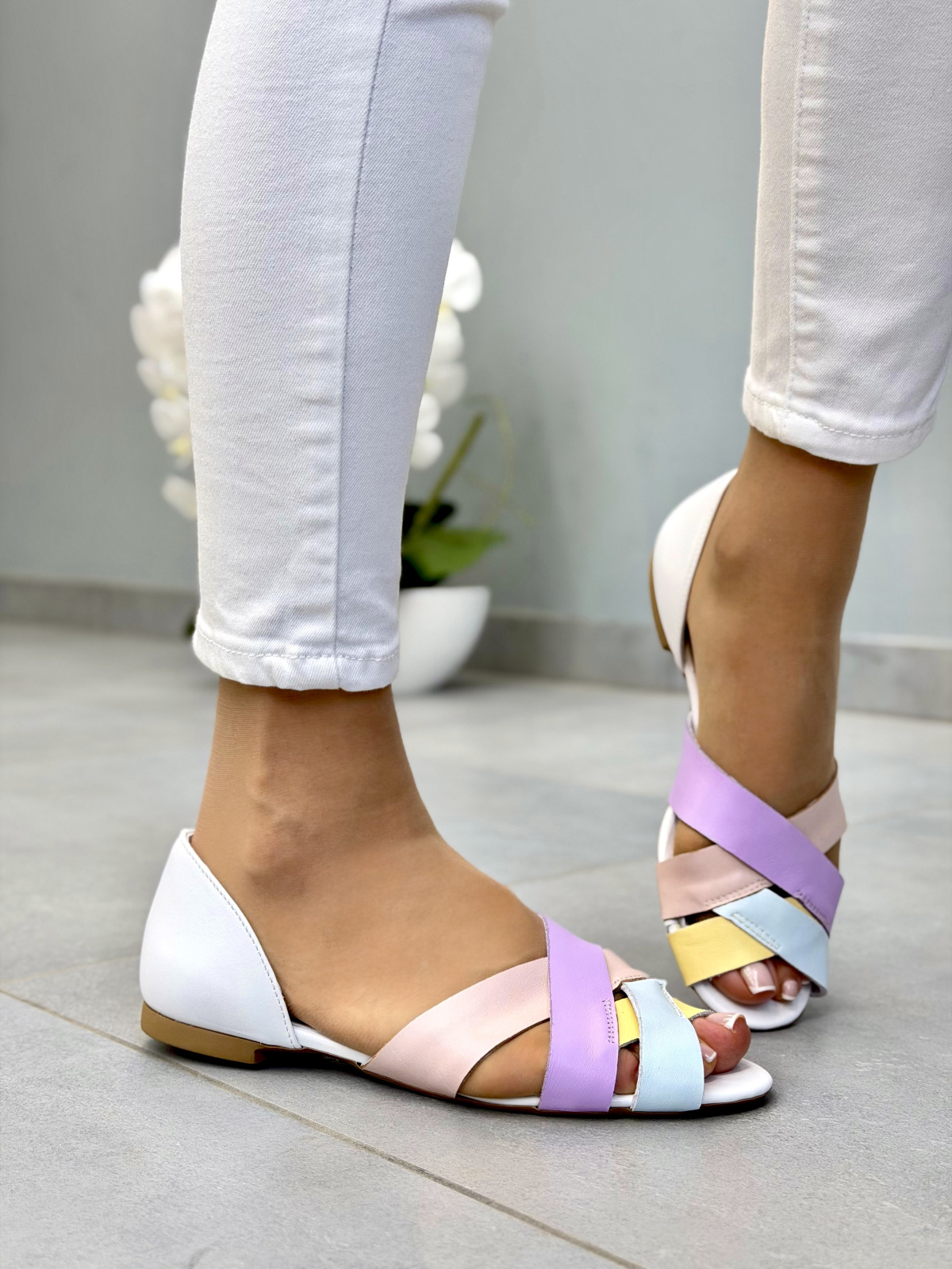 Pastelowe sandały skórzane damskie OLEKSY casual