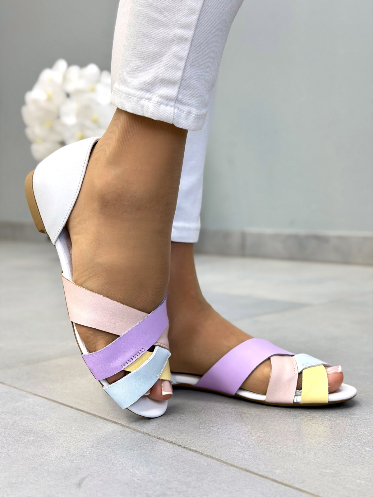 Pastelowe sandały skórzane damskie OLEKSY casual