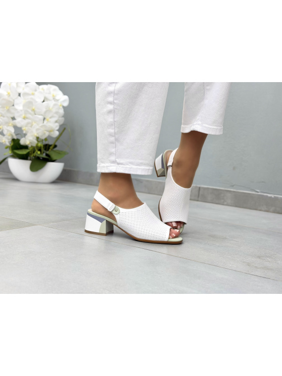 Białe sandały damskie skórzane na słupku casual