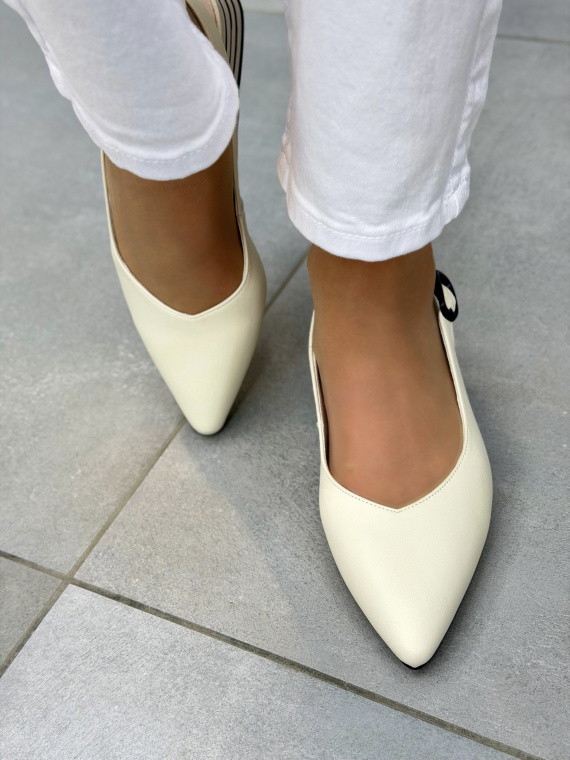 Beżowe sandały damskie skórzane slingback eleganckie na słupku