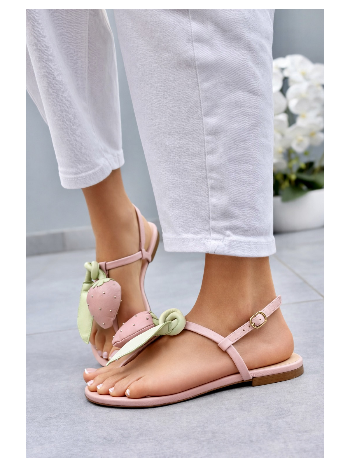 Różowe sandały skórzane japonki OLEKSY casual z ozdobą
