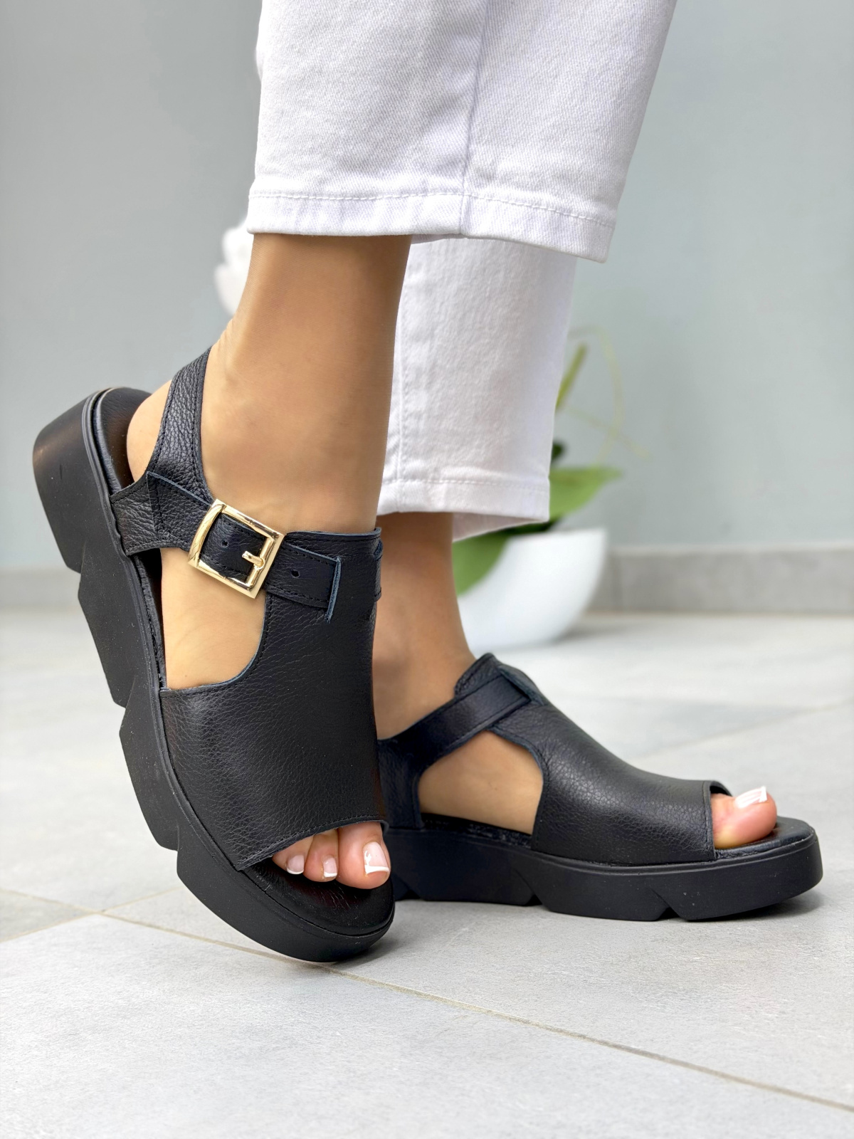 Czarne sandały damskie skórzane OLEKSY casual