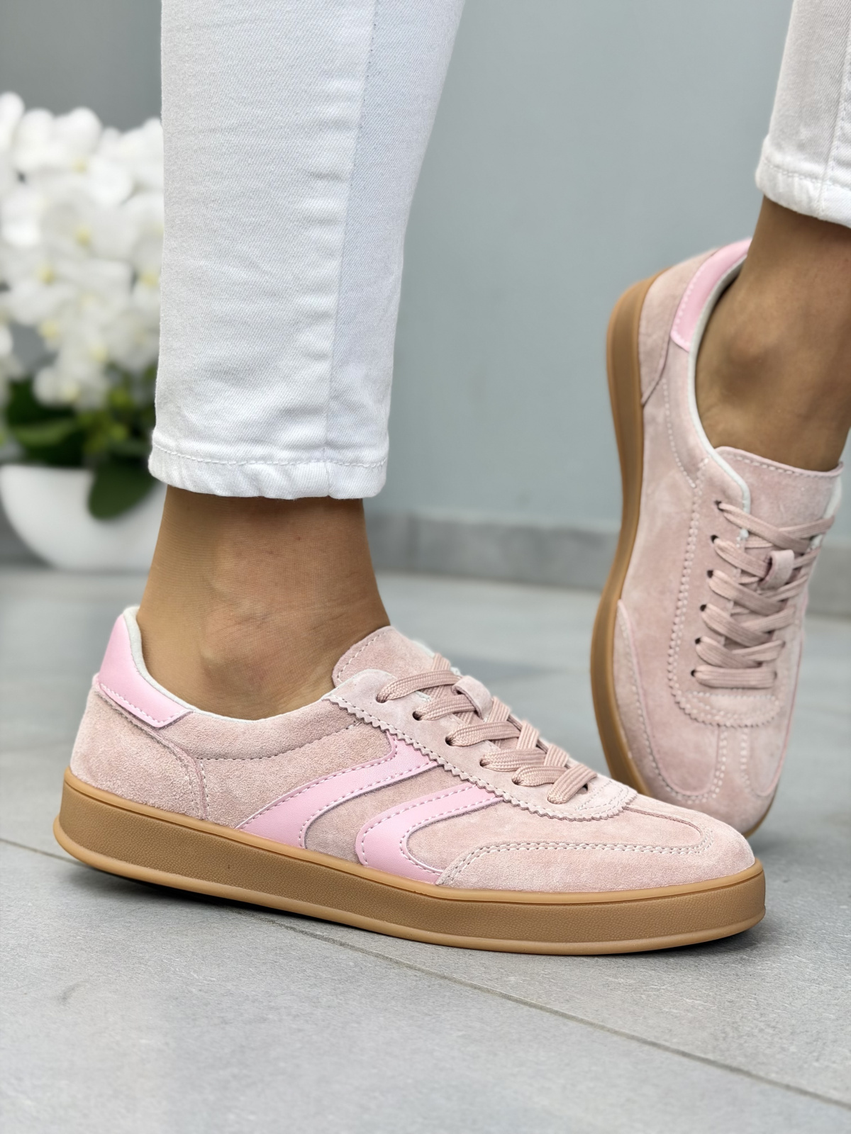 Różowe sneakersy damskie zamszowe ze skóry naturalnej casual