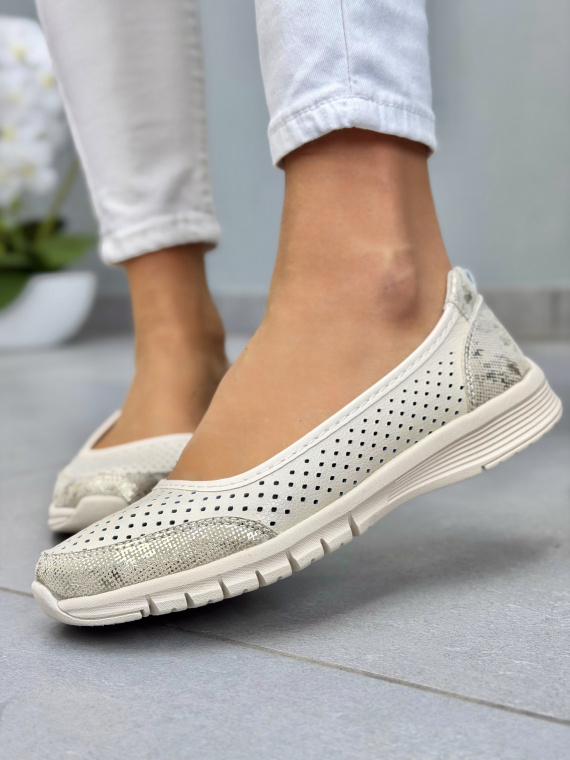 Beżowe baleriny skórzane perforowane casual