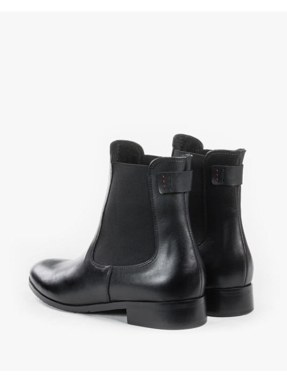 Czarnse sztyblety damskie skórzane